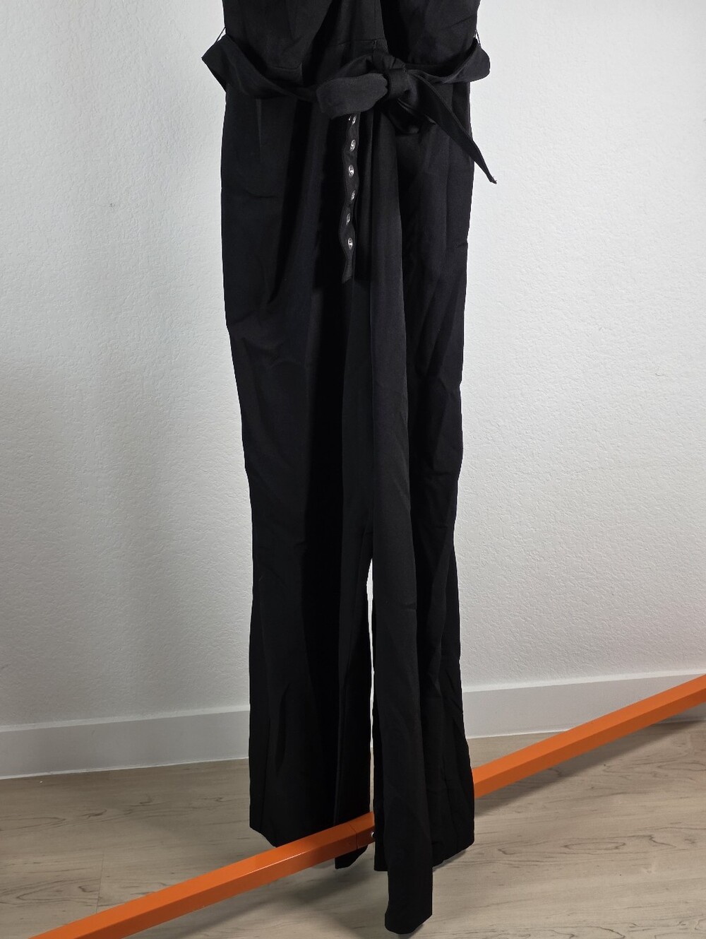 DKNY NWT Black Sleeveless Wide Leg Belted Jumpsuit Size 12 $139 Workwear Party - Picture 4 of 11